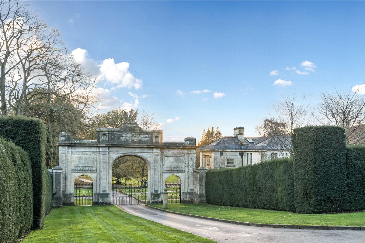 3 bedroom House, Badminton Road, Old Sodbury, BS37 - , Image 1