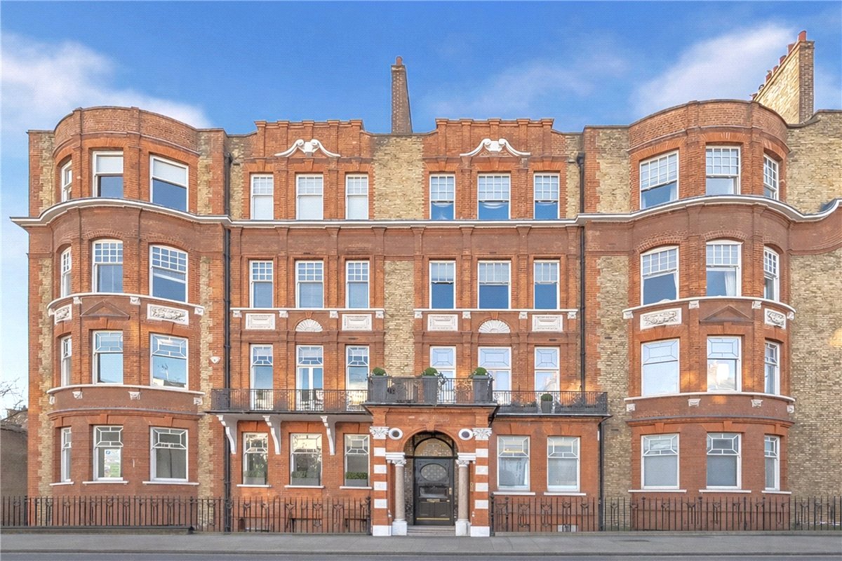 4 bedroom Flat, Wynnstay Gardens, Kensington, W8 - Available, Image 16