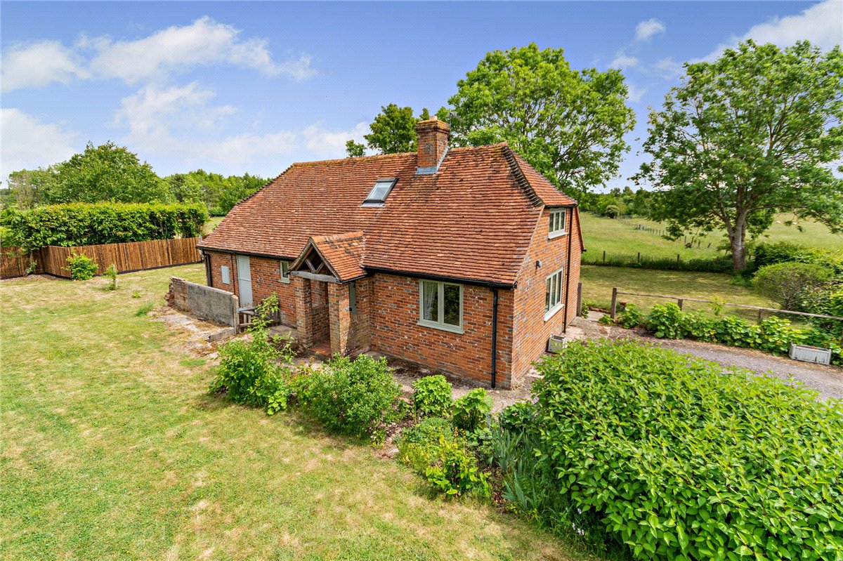 2 bedroom House, Hamstead Holt Farm, Kintbury Holt, RG20 - Sold STC