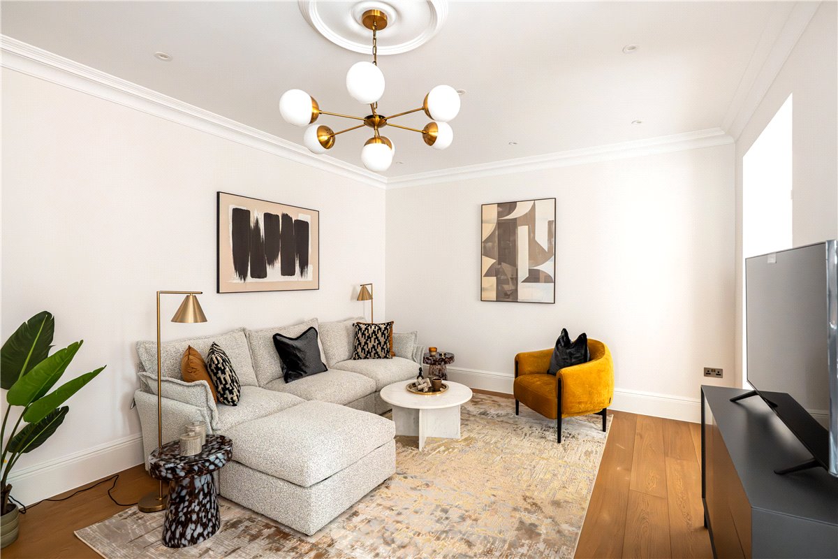 2 bedroom Flat, Stratton Street, London, W1J - Available, Image 5