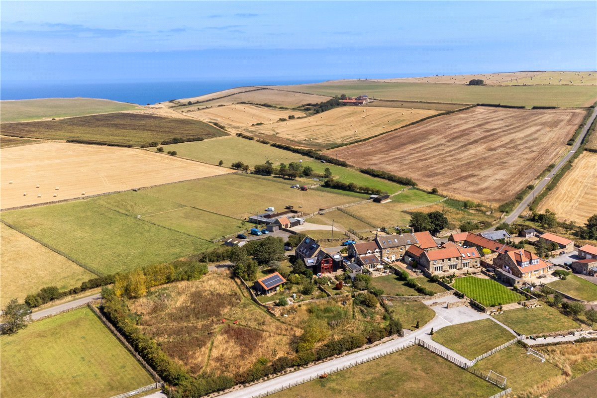 3 bedroom House, Loftus, Saltburn-by-the-Sea, TS13 - Available, Image 4