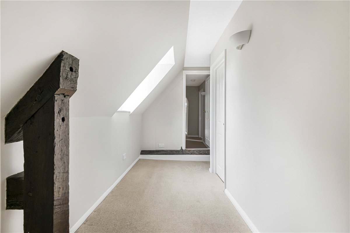 7 bedroom House, Breakspear Road South, Ickenham, UB10 - Available, Image 24