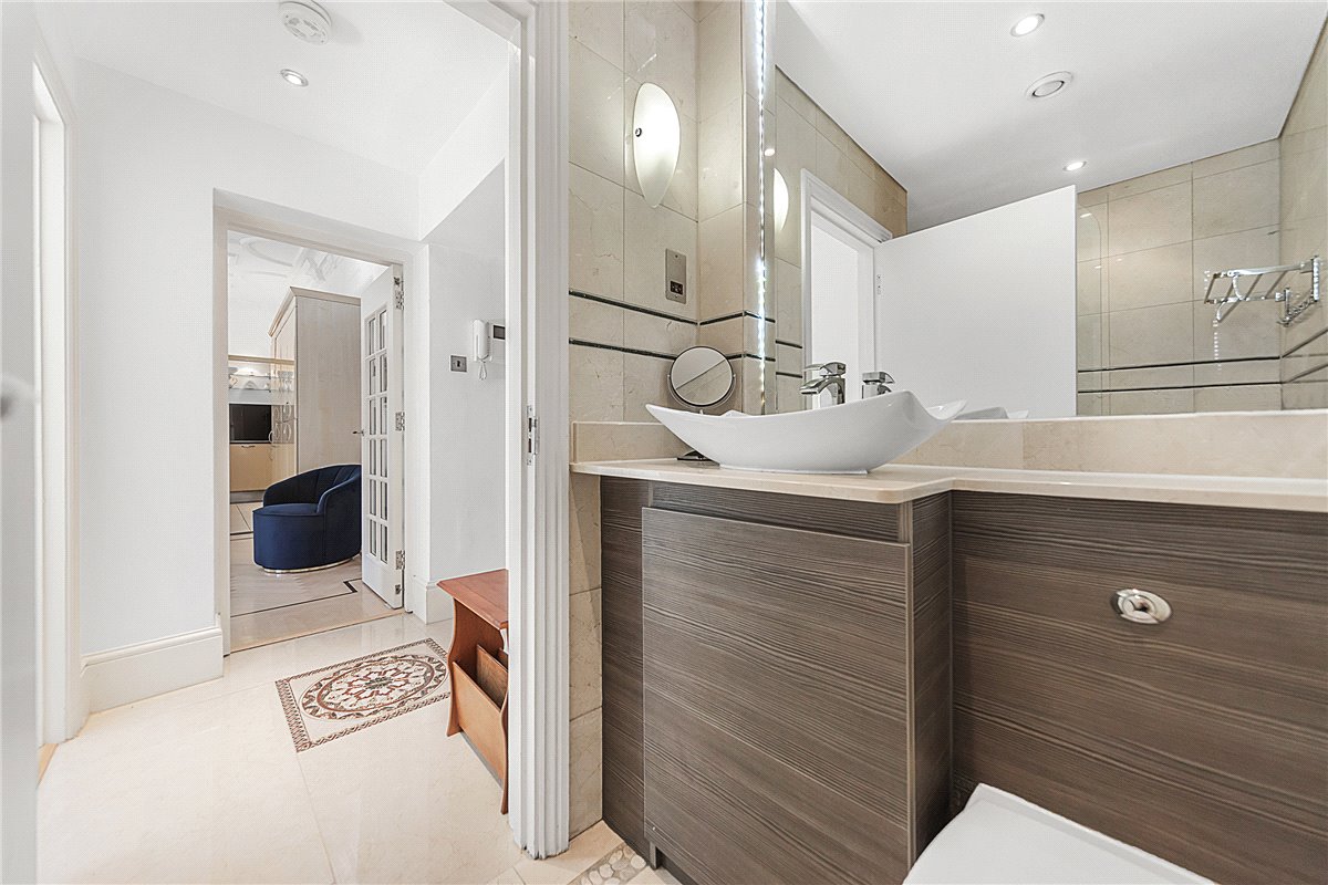 1 bedroom Flat, Carlos Place, Mayfair, W1K - Available, Image 14