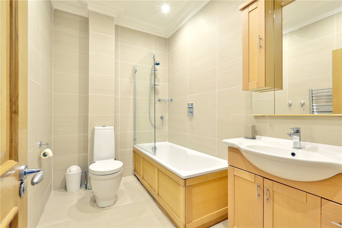 2 bedroom Flat, Ashburn Gardens, South Kensington, SW7 - Available, Image 2