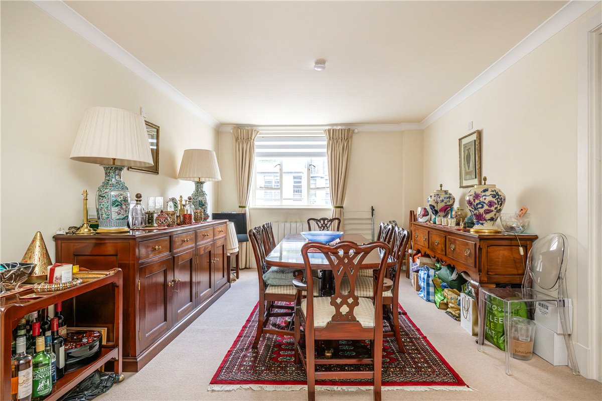 3 bedroom Flat, Hans Place, Chelsea, SW1X - Sold, Image 8