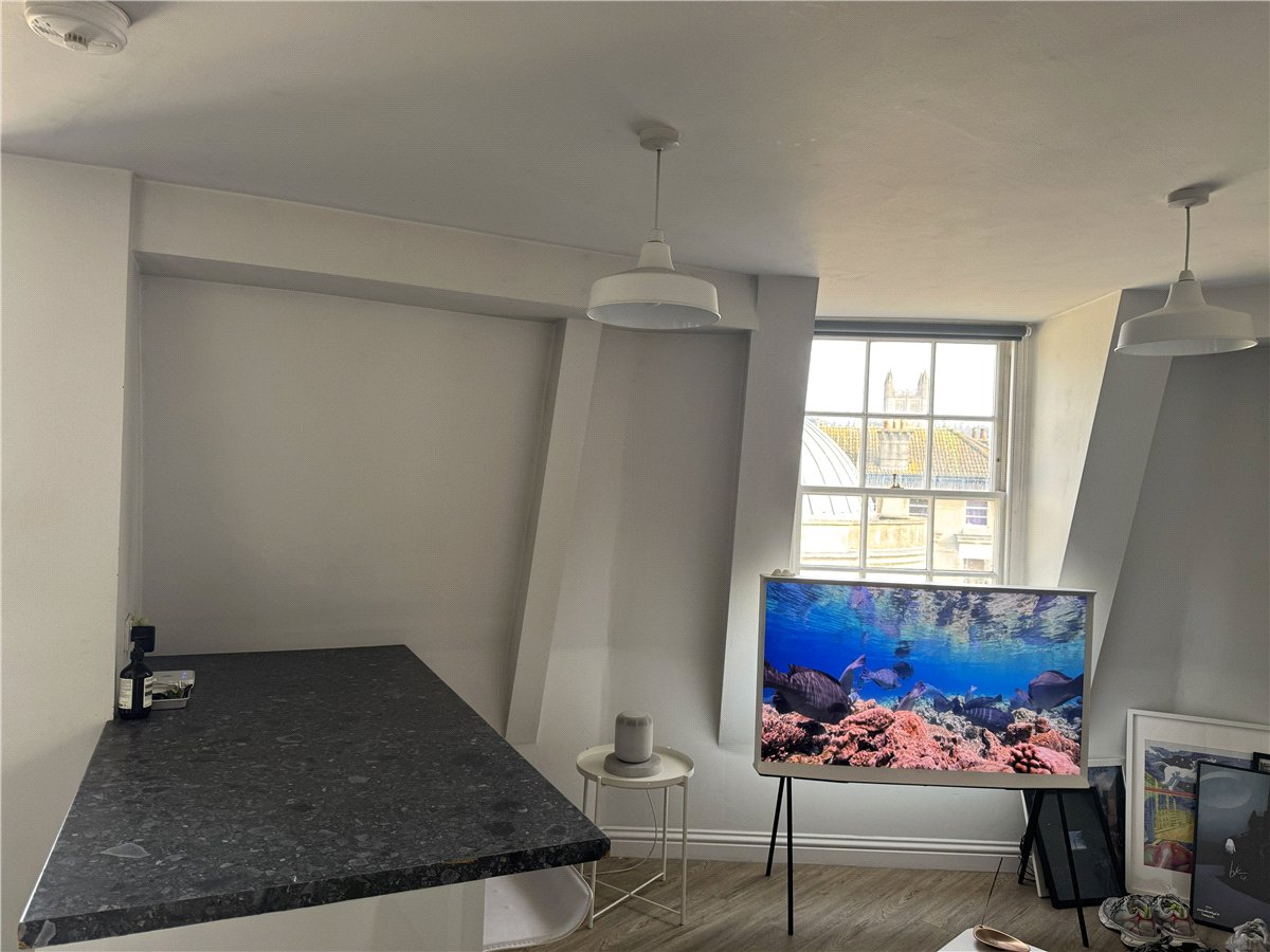 1 bedroom Flat, Monmouth Street, Bath, BA1 - Let Agreed, Image 2