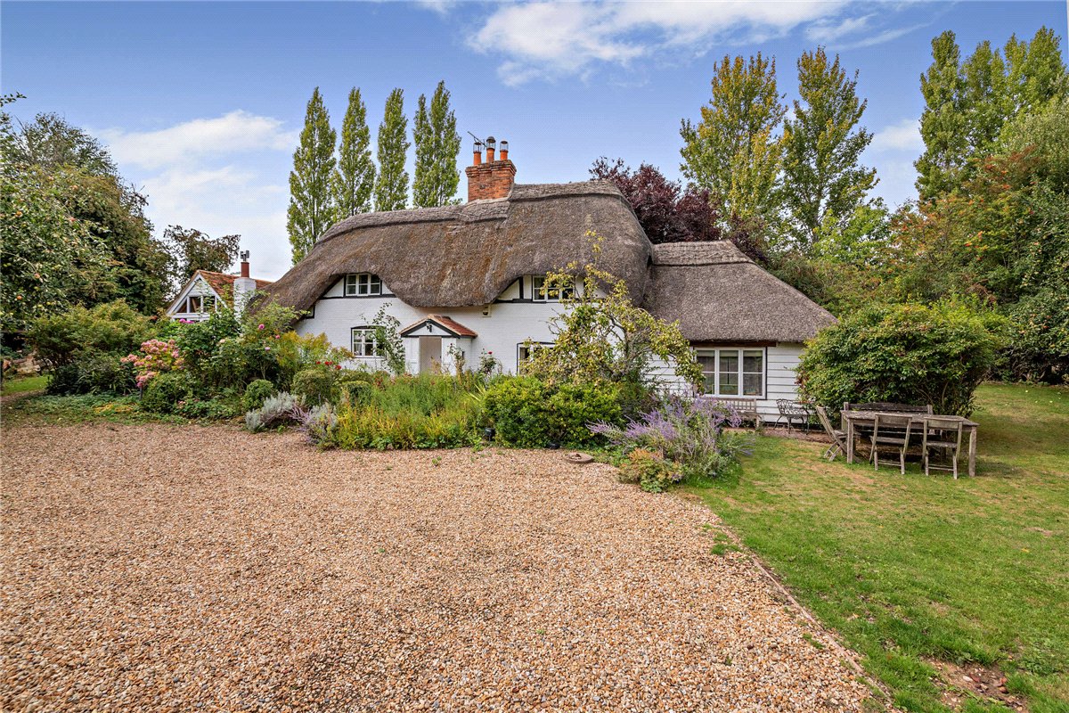 6 bedroom House, Brightwalton, Newbury, RG20 - Sold