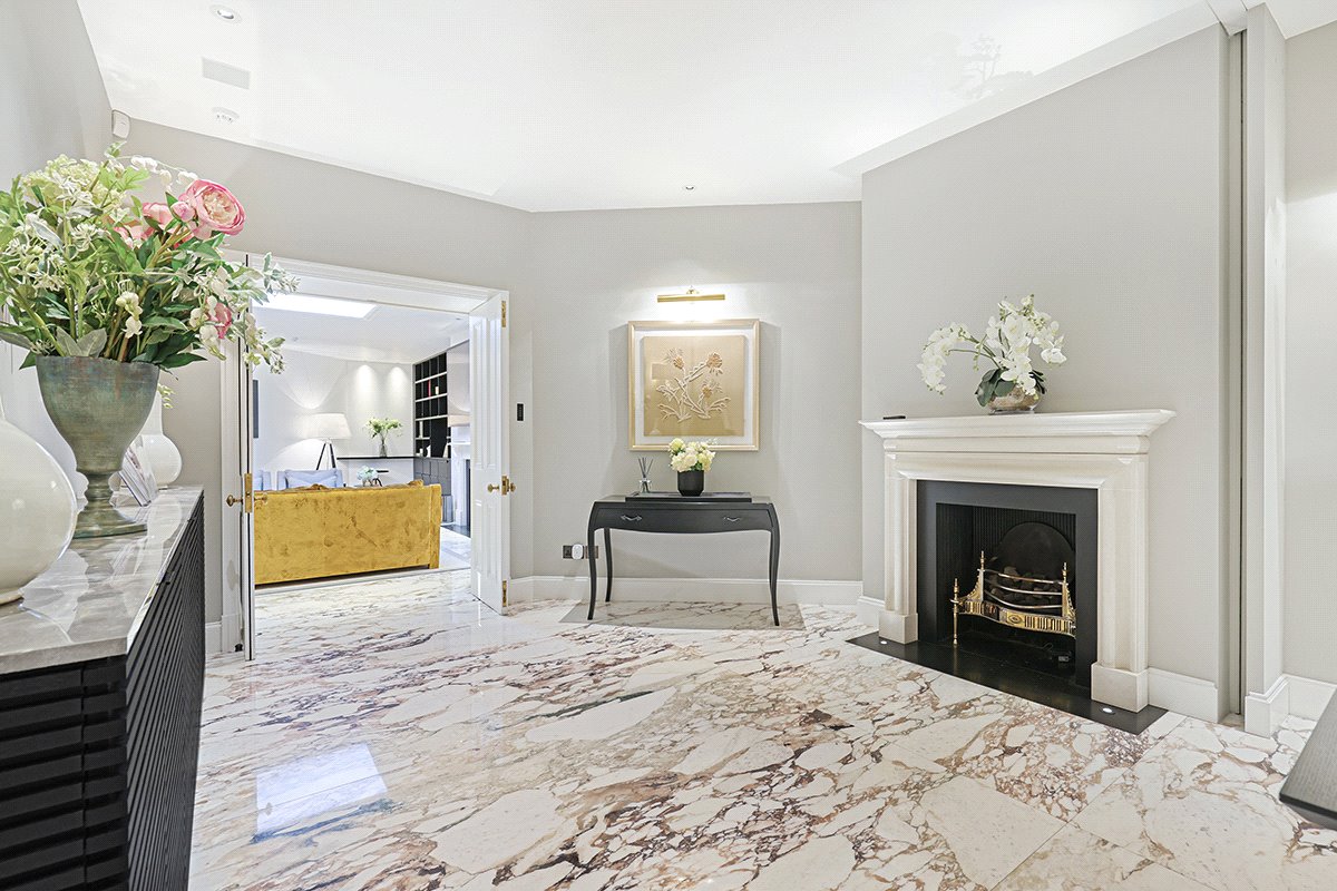 3 bedroom Flat, Pont Street, Knightsbridge, SW1X - Available, Image 20