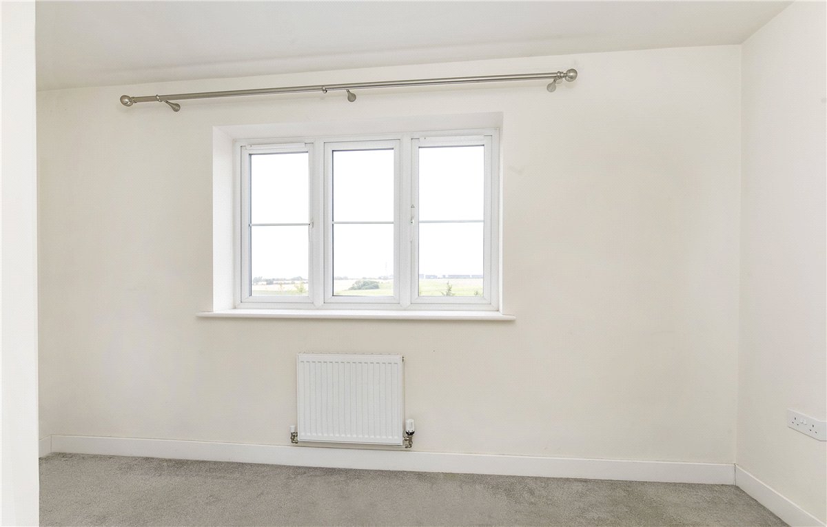 2 bedroom House, Heather Drive, Pontefract, WF8 - , Image 8