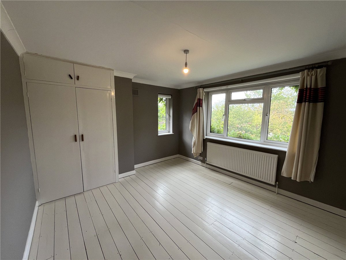 4 bedroom House, Well Meadow, Shaw, RG14 - Let Agreed, Image 7