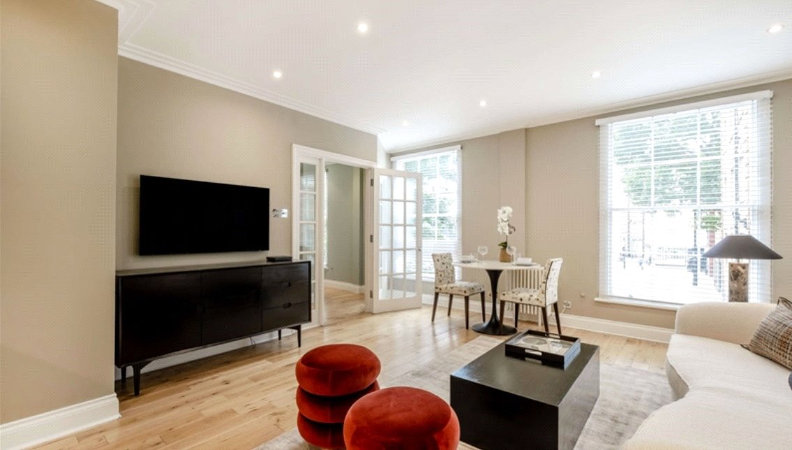 1 bedroom Flat, Grosvenor Hill, Mayfair, W1K - Available, Image 1