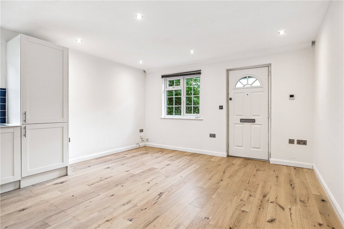 1 bedroom Flat, College Gardens, London, SW17 - Sold, Image 8