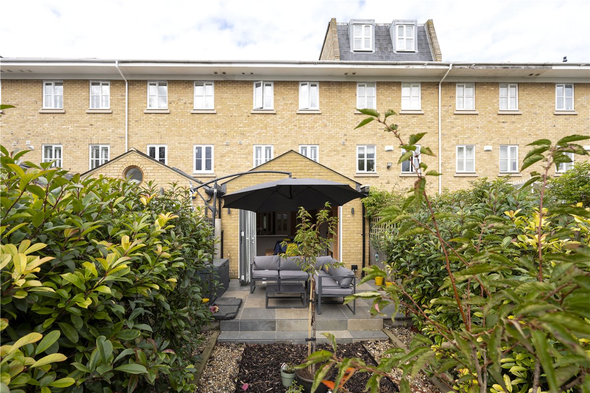 3 bedroom House, Bevin Square, London, SW17 - Sold, Image 3