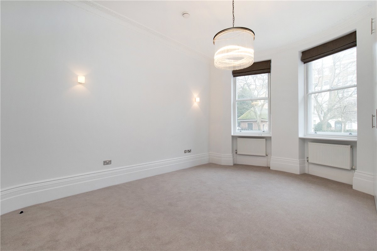 2 bedroom Flat, Montagu Square, Marylebone, W1H - Available, Image 3