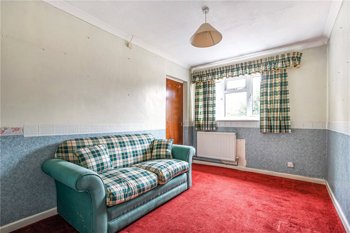 4 bedroom Bungalow, High Street, Burbage, SN83AR - Sold STC, Image 10