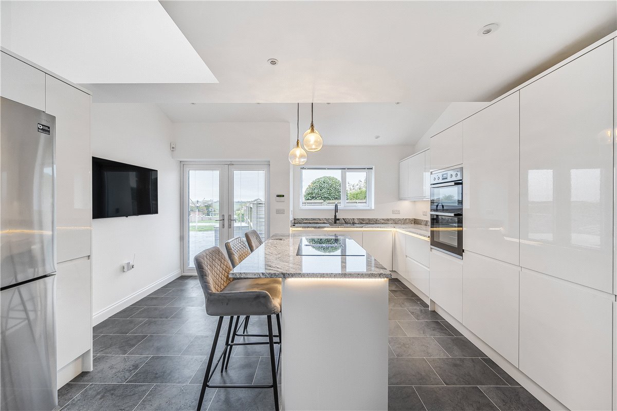 3 bedroom House, Tunley, Bath, BA2 - , Image 7