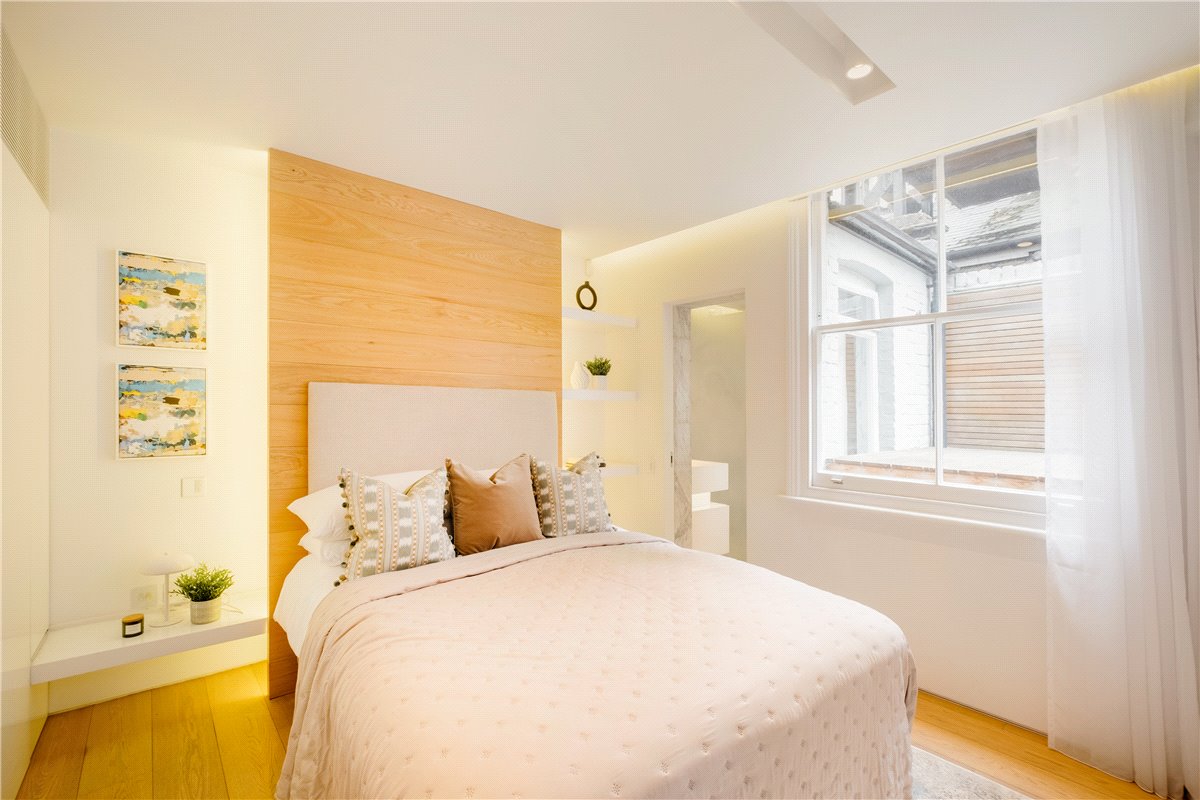 3 bedroom House, Bourdon Street, Mayfair, W1K - Available, Image 7
