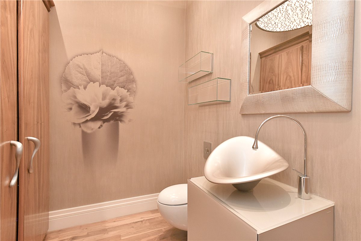 4 bedroom Flat, Upper Grosvenor Street, Mayfair, W1K - Available, Image 32