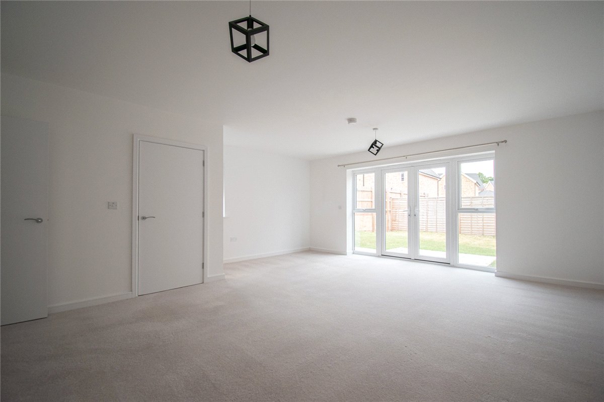 4 bedroom House, Gardner Drive, Bishop Stortford, CM23 - Let Agreed, Image 2