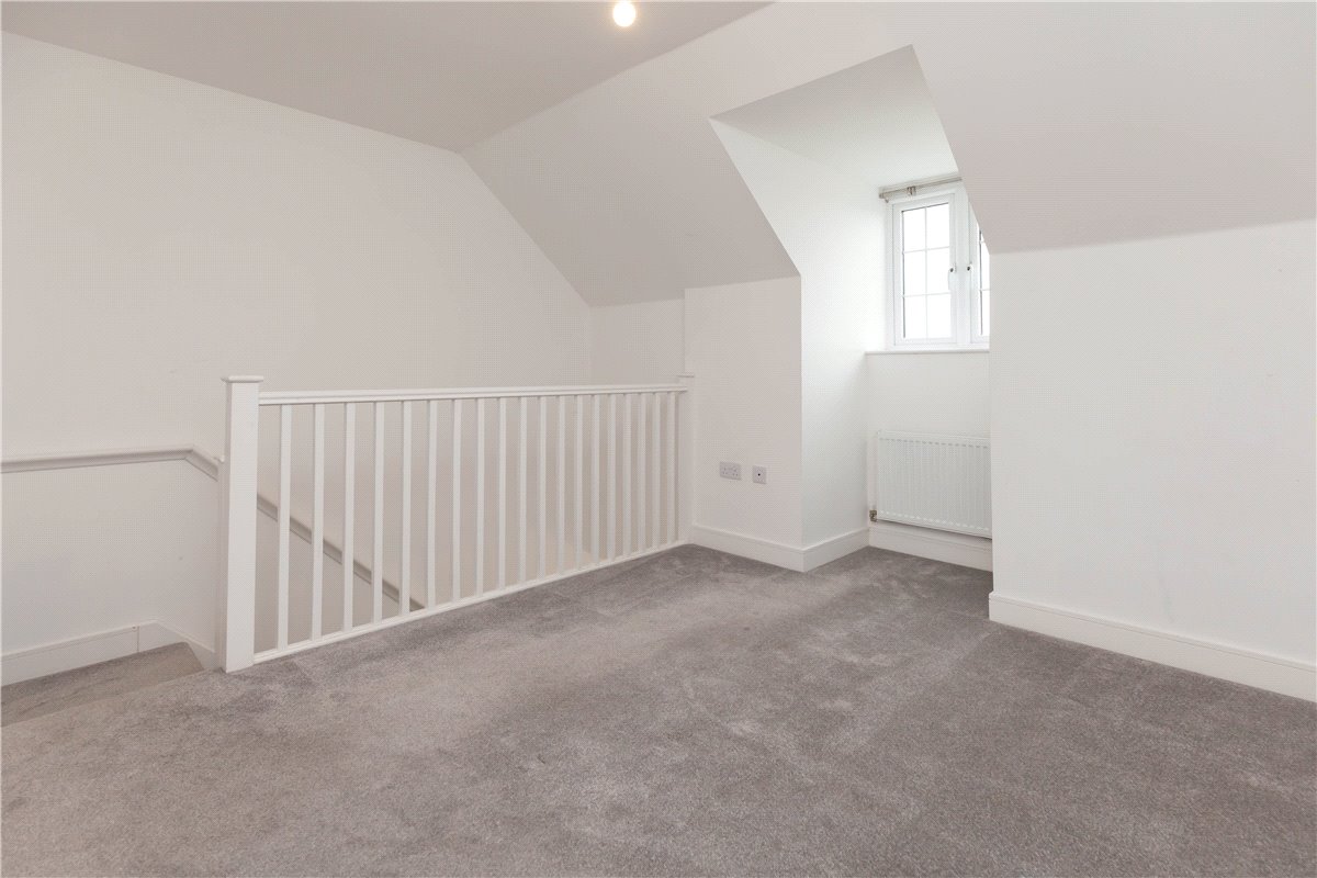 3 bedroom House, Wincanton Road, Bicester, OX26 - Let Agreed, Image 9