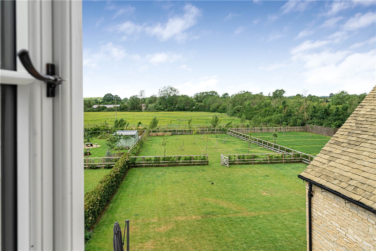 6 bedroom House, Lower End, Alvescot, OX18 - Available, Image 18