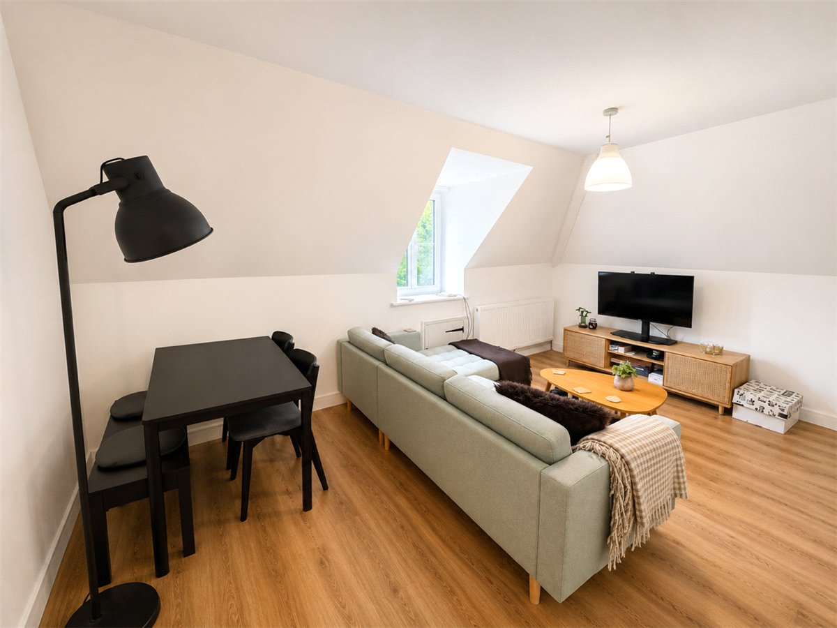 1 bedroom Flat, Barnes Close, Winchester, SO23 - Let Agreed, Image 2