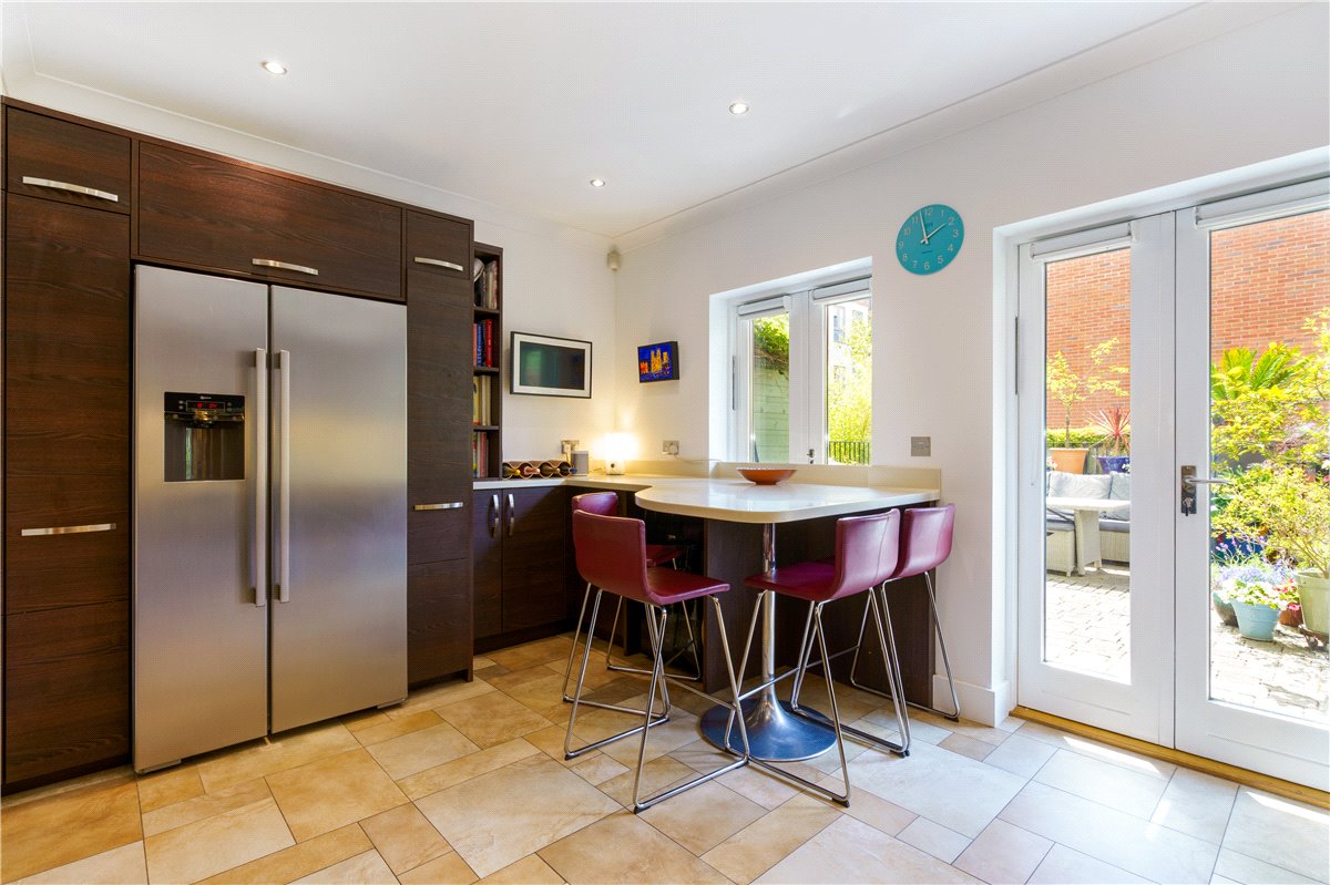 4 bedroom House, Kings Pool Walk, York, YO1 - Available, Image 11