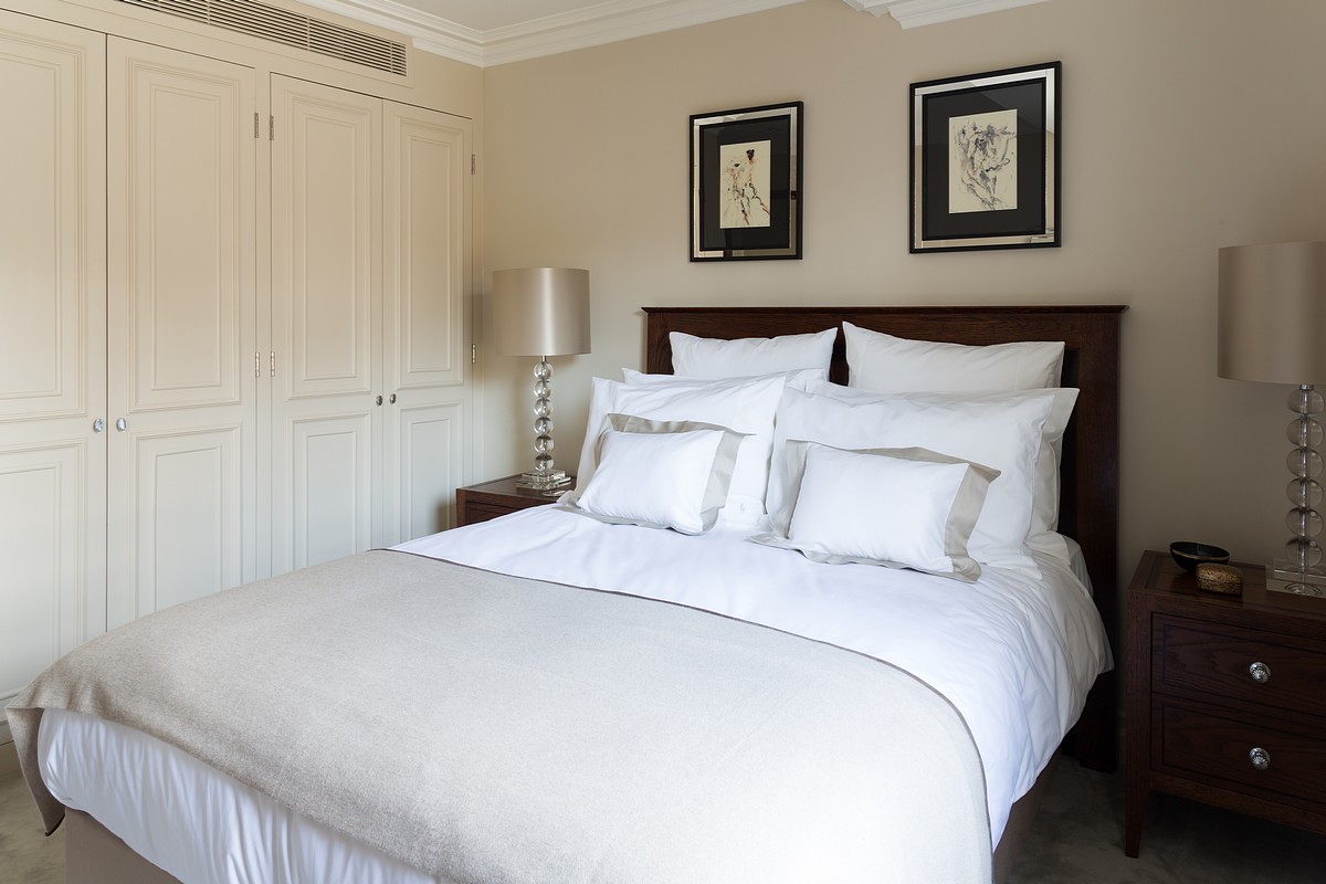 6 bedroom House, Upper Brook Street, Mayfair, W1K - Available, Image 11