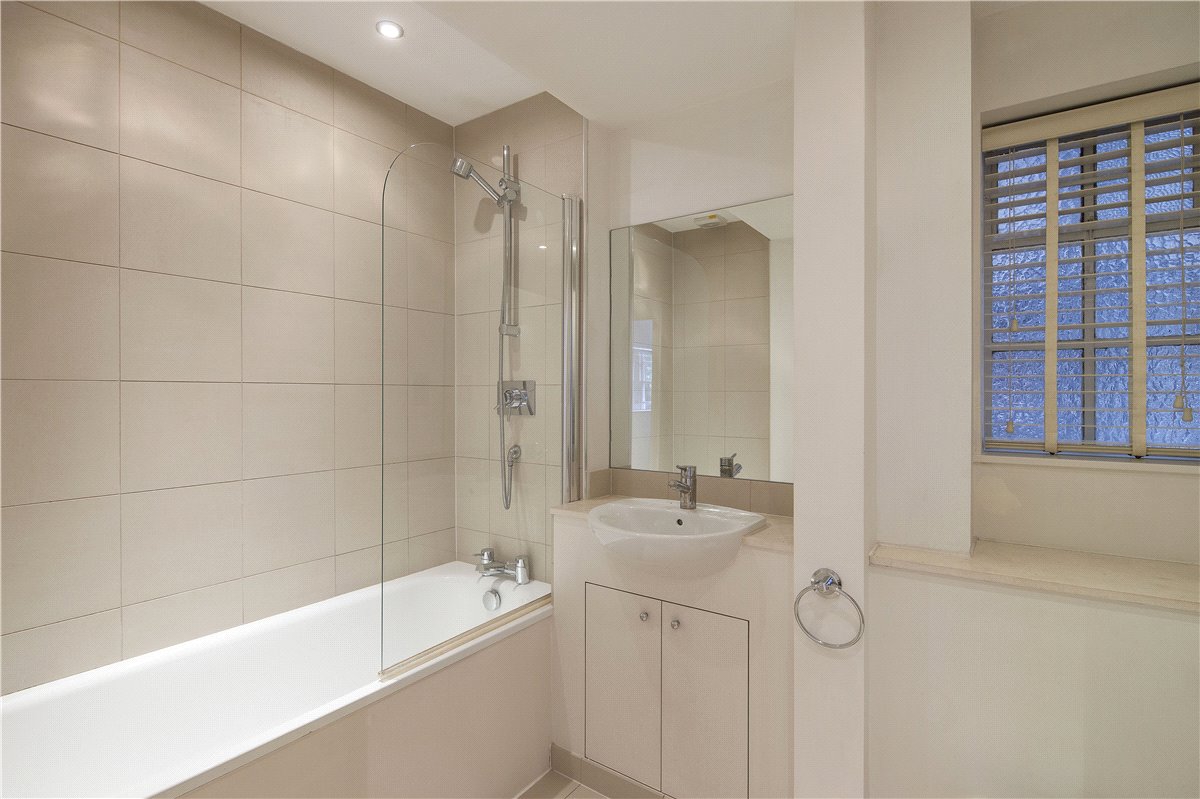 2 bedroom Flat, Pelham Court, 145 Fulham Road, SW3 - Available, Image 4