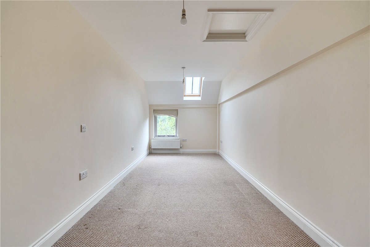 4 bedroom House, Adbury, Newbury, RG20 - Available, Image 13