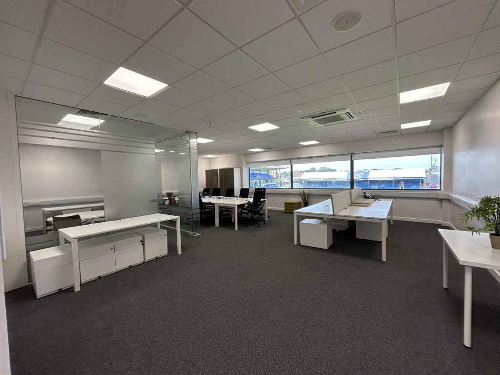 910 Sq Ft, London Road, Peterborough, PE2 - Available, Image 4