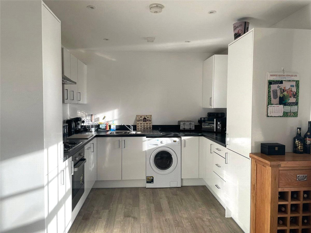 2 bedroom Flat, Thenford Way, Banbury, OX16 - Let Agreed, Image 1