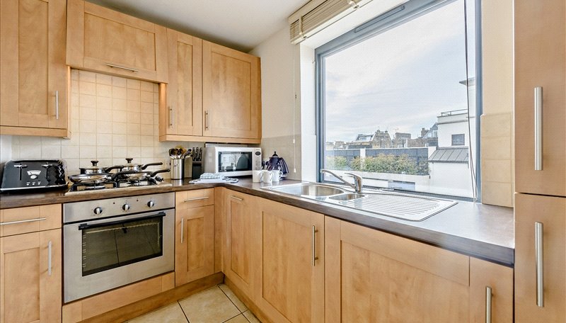 2 bedroom Flat, Fulham Road, Chelsea, SW3 - Available, Image 3