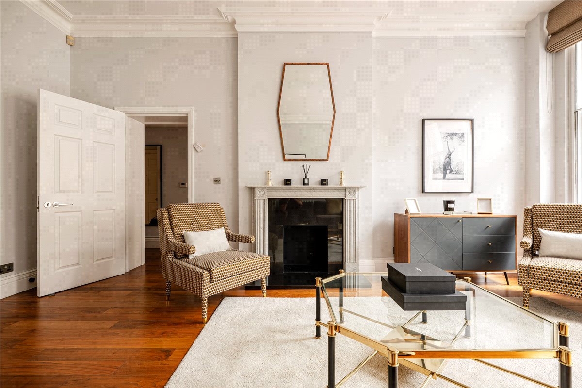 1 bedroom Flat, Pall Mall, St James`s, SW1Y - , Image 13