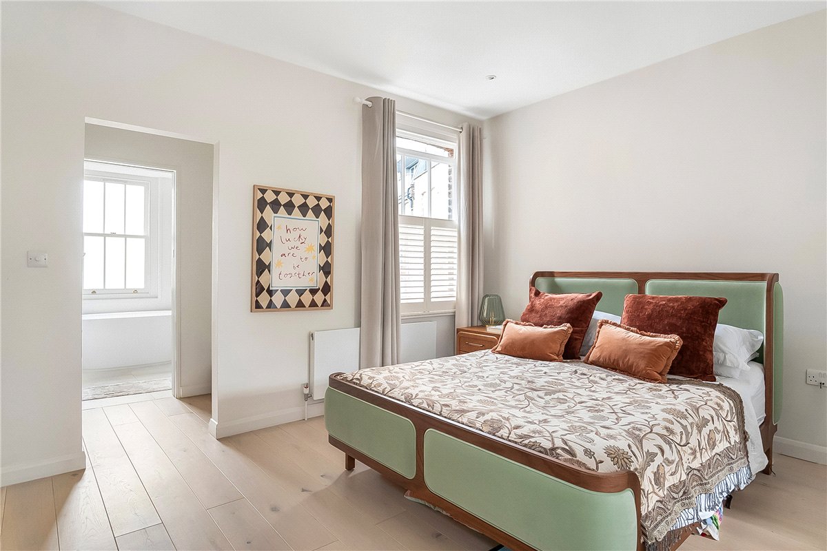 2 bedroom House, Nottingham Road, London, SW17 - Available, Image 10