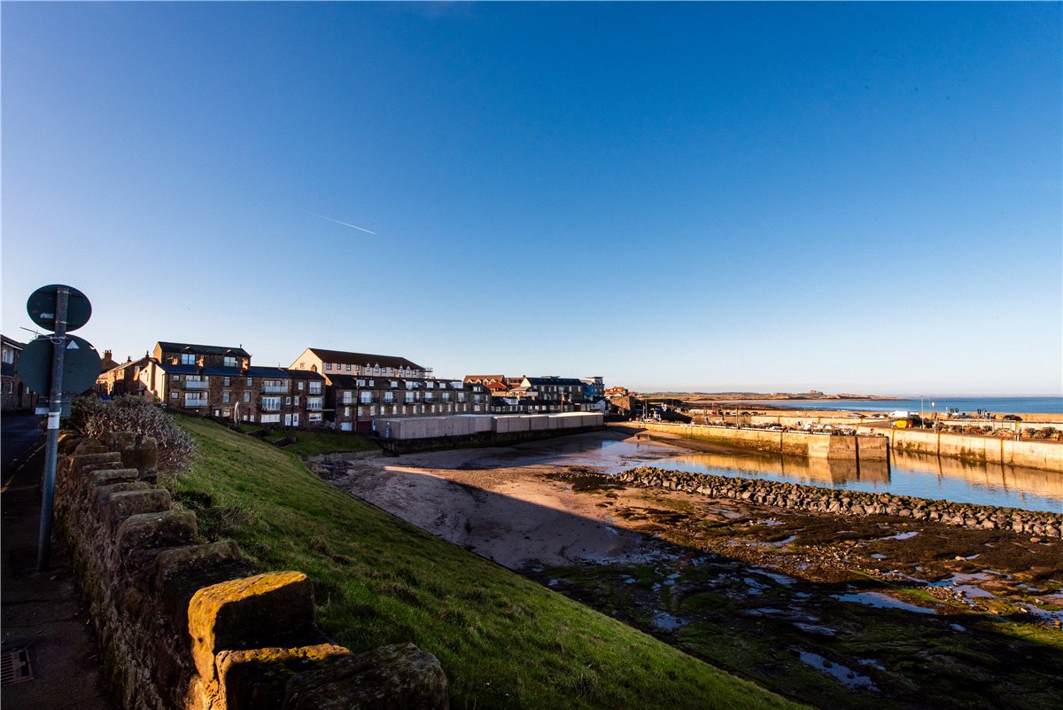 3 bedroom Flat, Farne House, 12 Crewe Street, NE68 - Available, Image 1