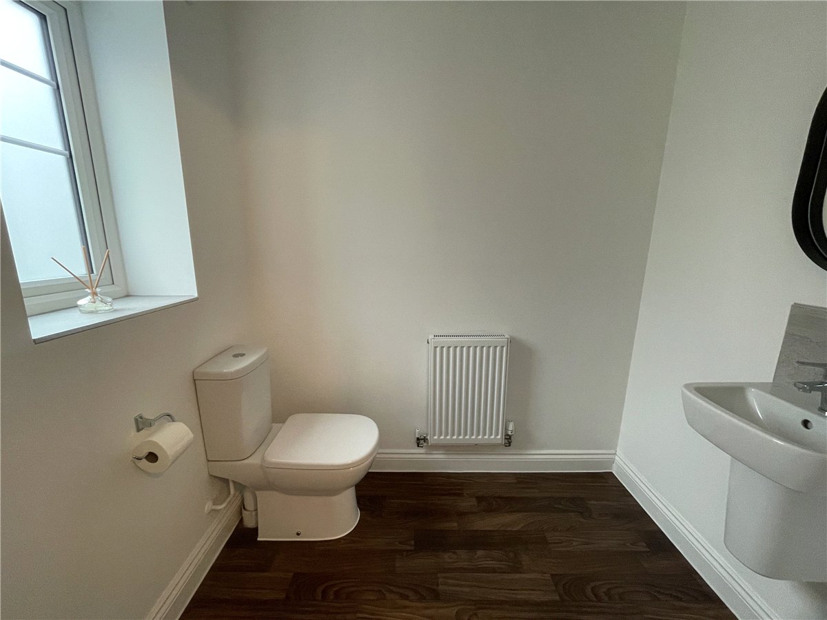 2 bedroom House, Woolhampton, Reading, RG7 - , Image 7