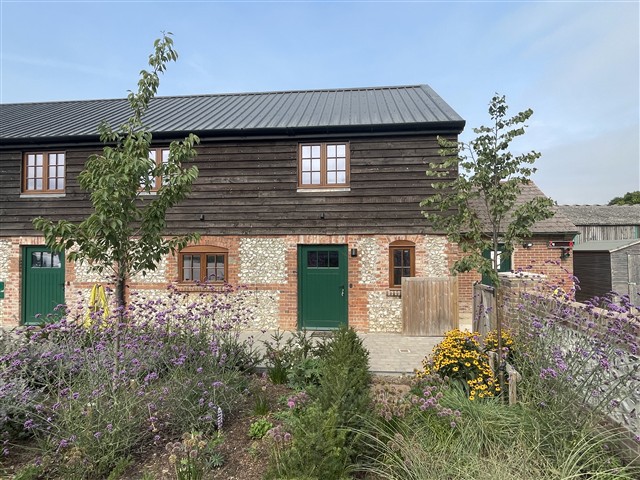 942 Sq Ft, Home Farm Lane, Andover, SP11 - Available
