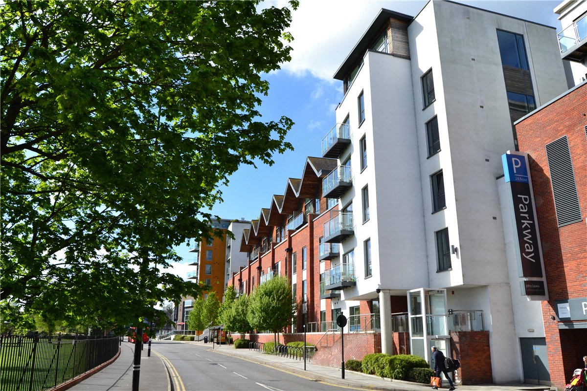 2 bedroom Flat, Park Way, Newbury, RG14 - Let Agreed, Image 7