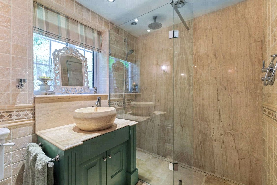 4 bedroom House, Pall Mall, Burbage, SN8 - Available, Image 9
