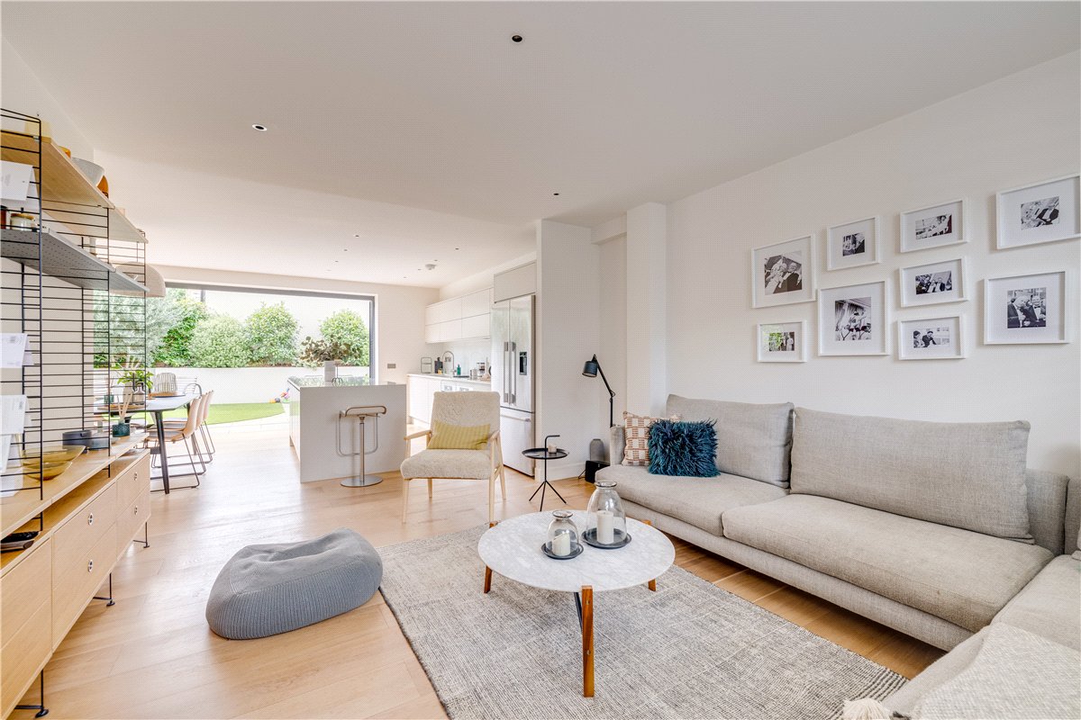 4 bedroom House, West Temple Sheen, London, SW14 - Available, Image 1