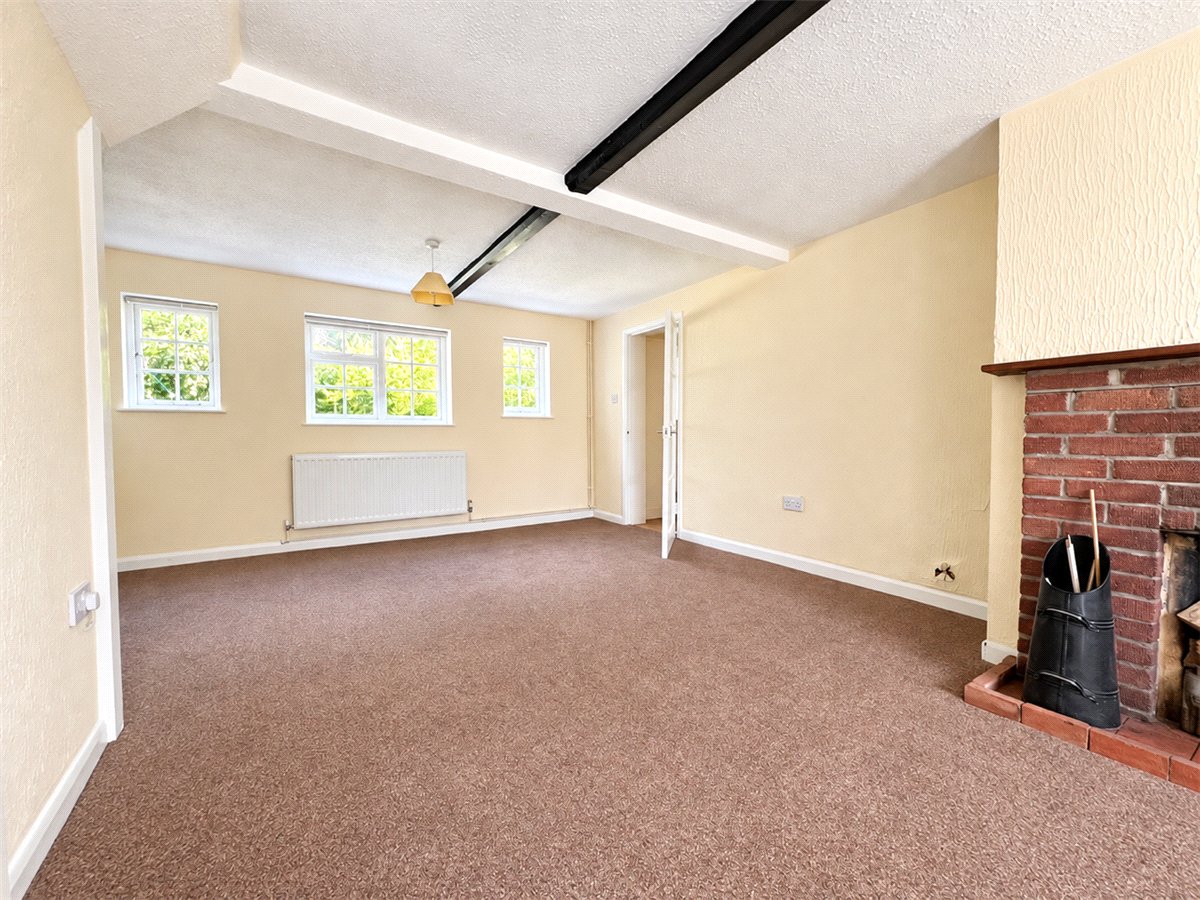 3 bedroom House, East Stratton, Winchester, SO21 - Available, Image 2