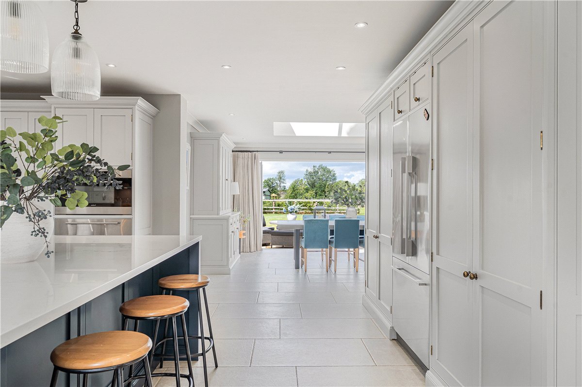 6 bedroom House, Lower End, Alvescot, OX18 - Available, Image 18