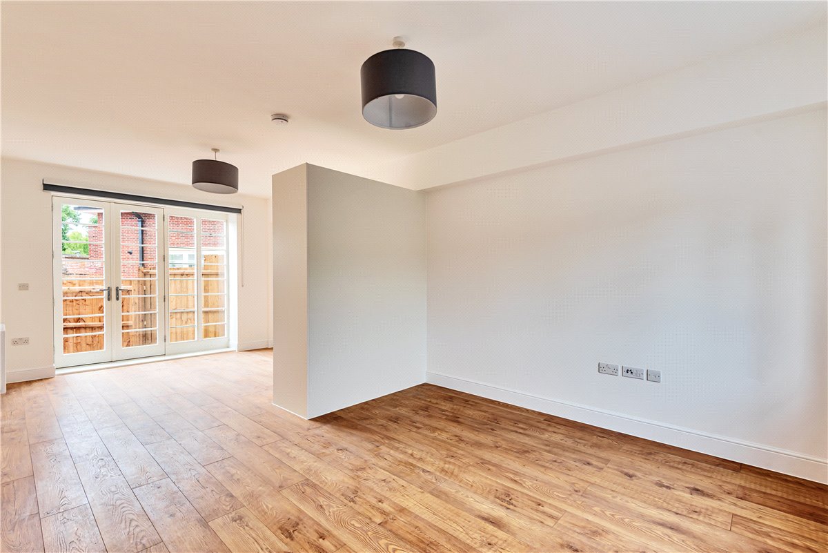 1 bedroom Flat, Kingsley Road, Northampton, NN2 - , Image 3