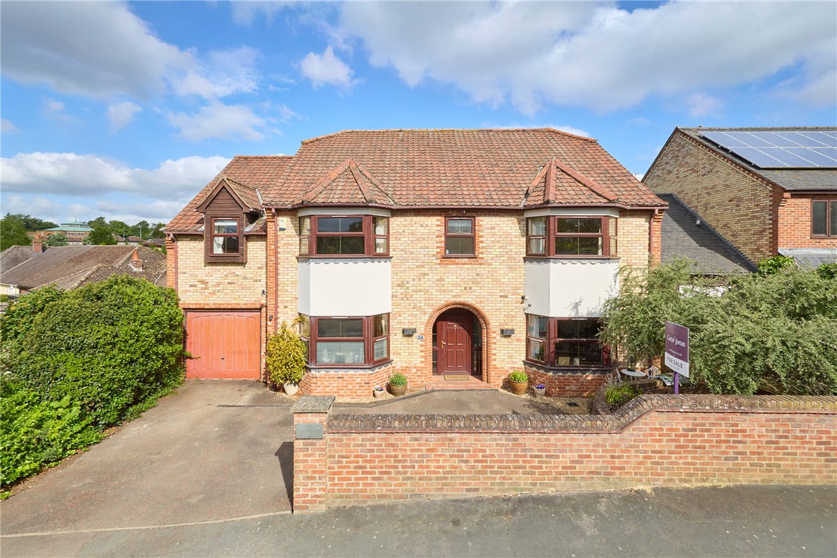 6 bedroom House, Warrington Street, Newmarket, CB8 - Available