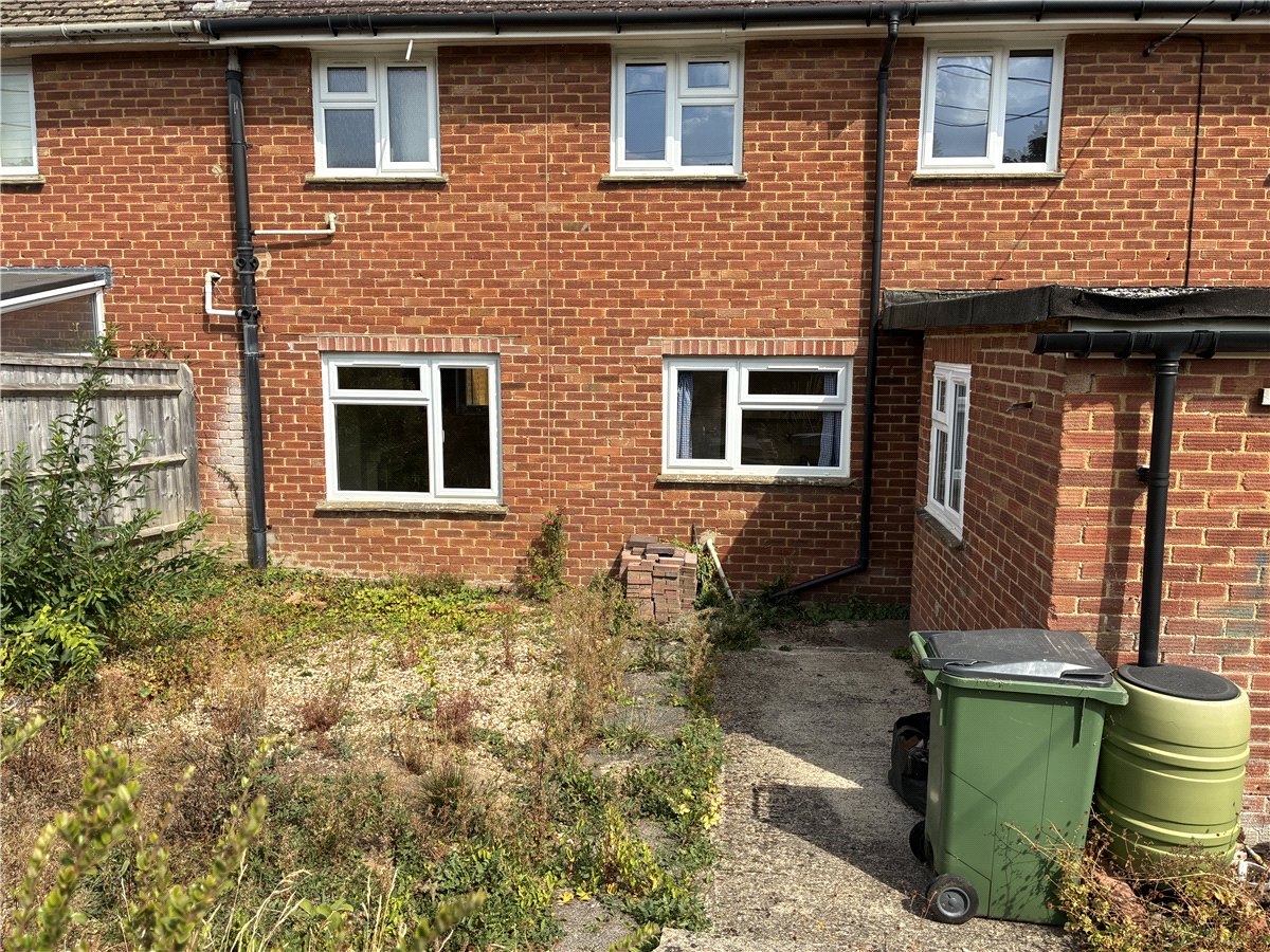 3 bedroom House, Castle Road, Great Bedwyn, SN8 - Available, Image 16