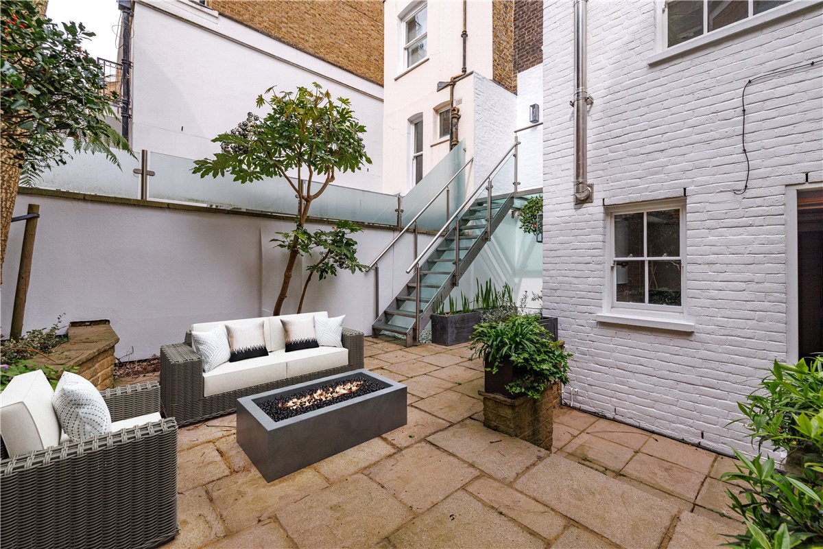 5 bedroom House, Cadogan Place, Belgravia, SW1X - Available, Image 2