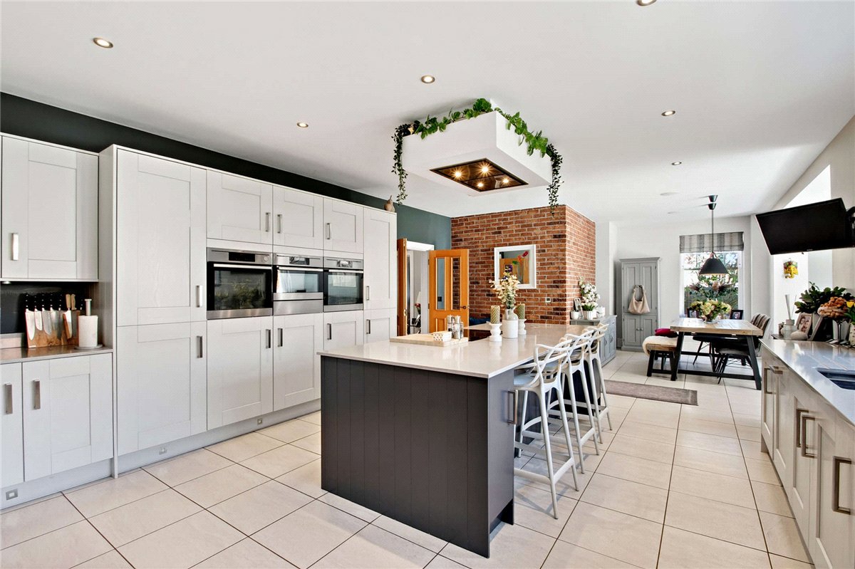 5 bedroom House, Sussex Avenue, Harrogate, HG1 - Available, Image 5