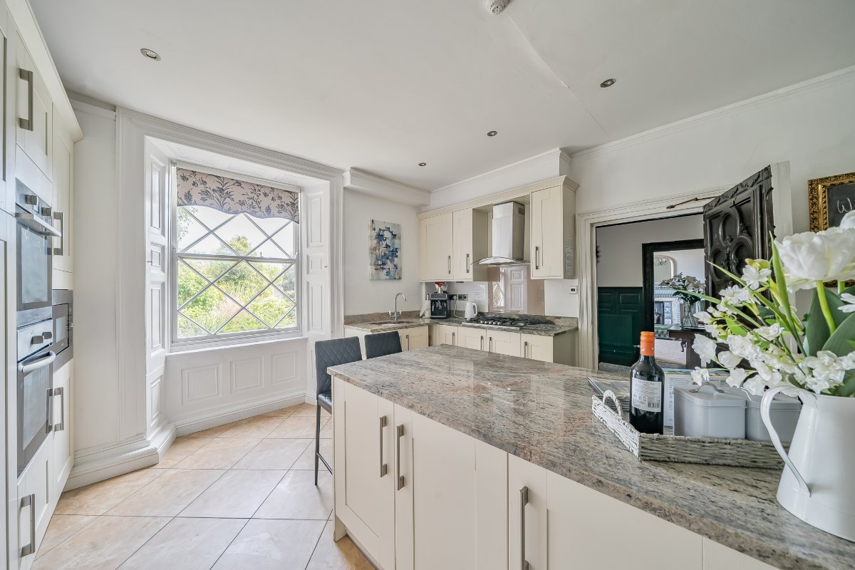 8 bedroom House, High Street, Swanage, BH19 - Available, Image 13