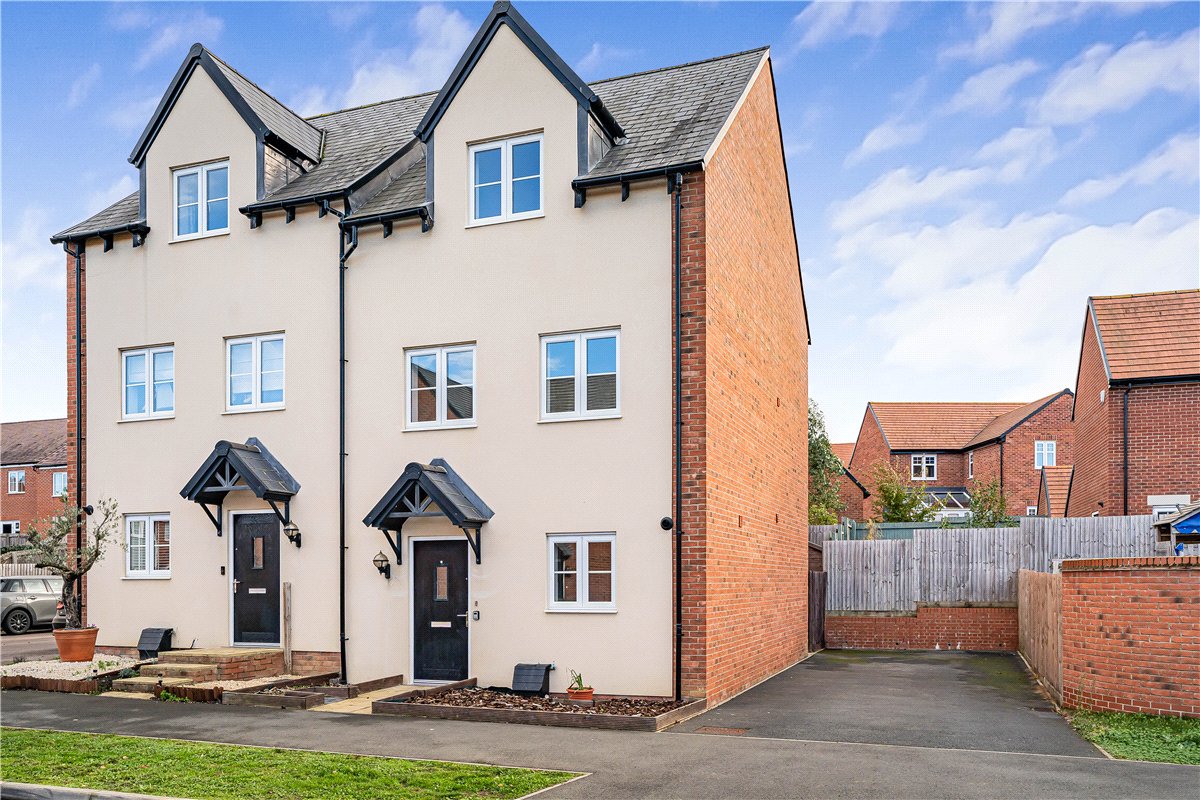 3 bedroom House, Dragonfly Crescent, Biddenham, MK40 - Available, Image 19
